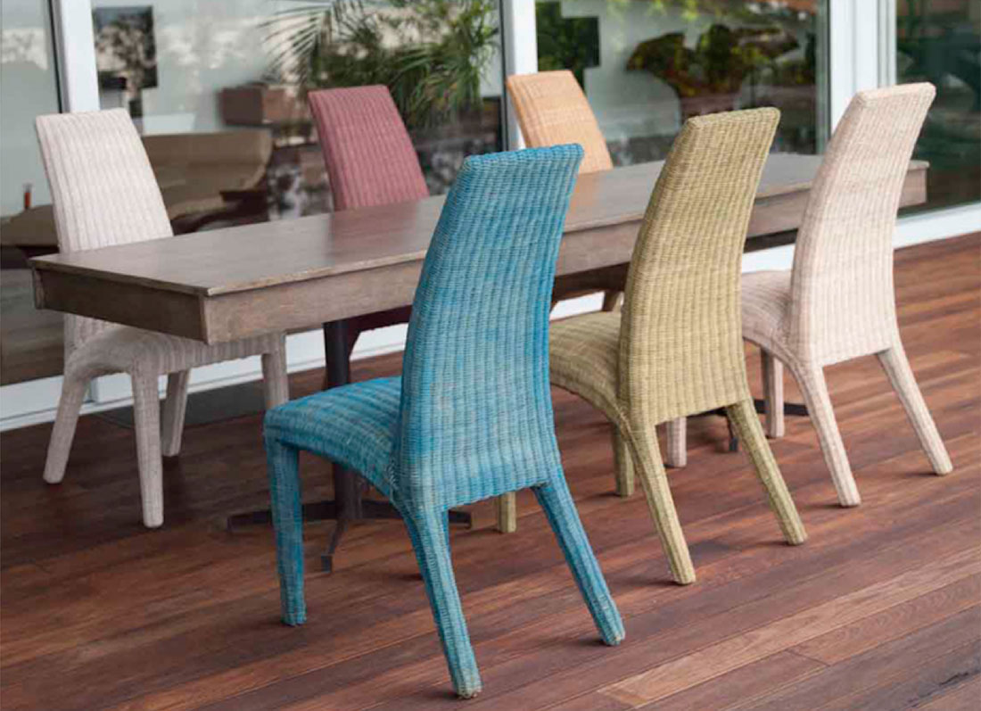 Atelier Gazelle Chairs in rattan and a wooden table